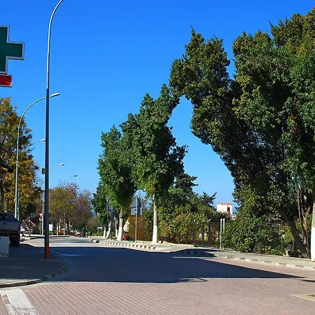 Xenios * Polis