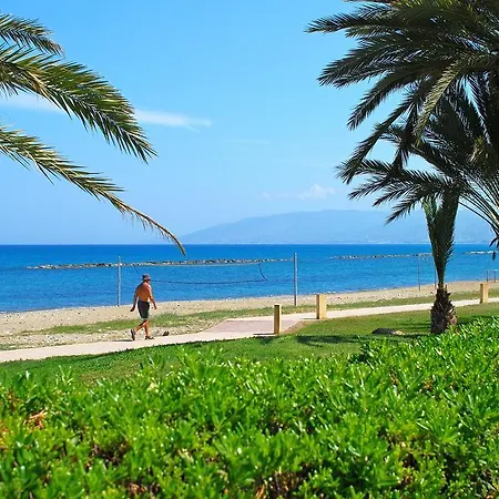 Apartament Xenios *